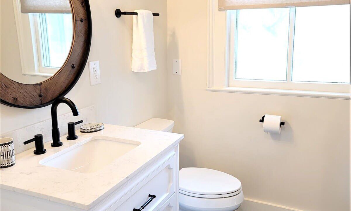 Photo of Bathroom in Old East Hill