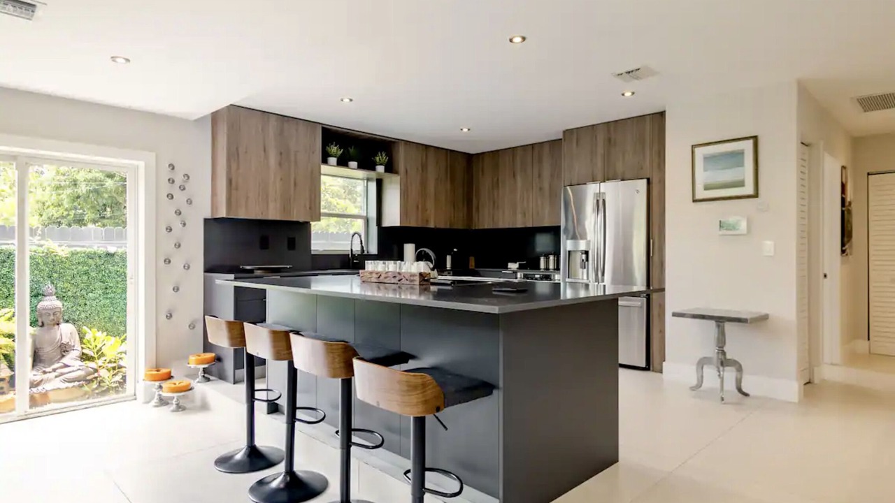 Photo of Kitchen in South Middle River