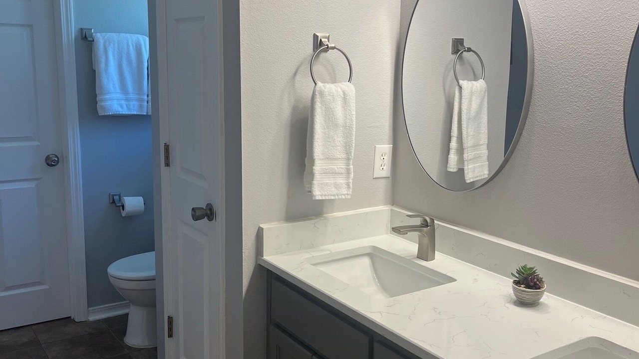 Photo of Bathroom in Northwest Pensacola