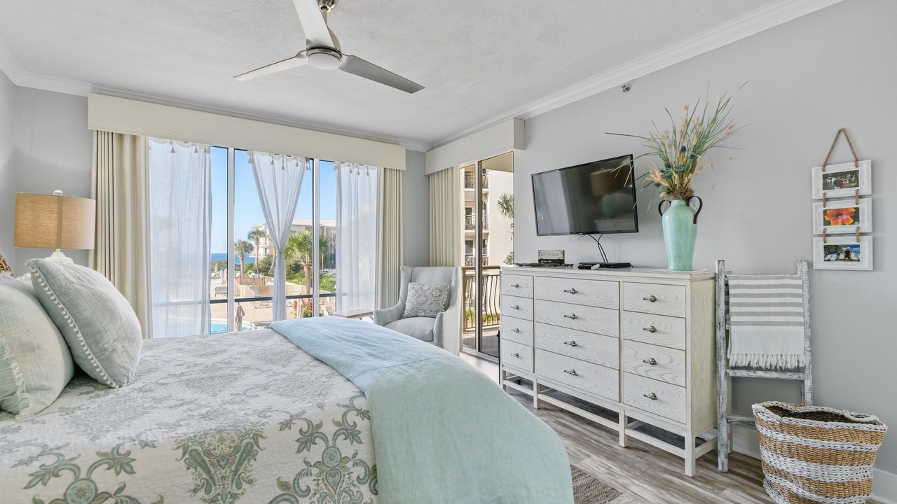 Photo of Bedroom in Rosemary Beach