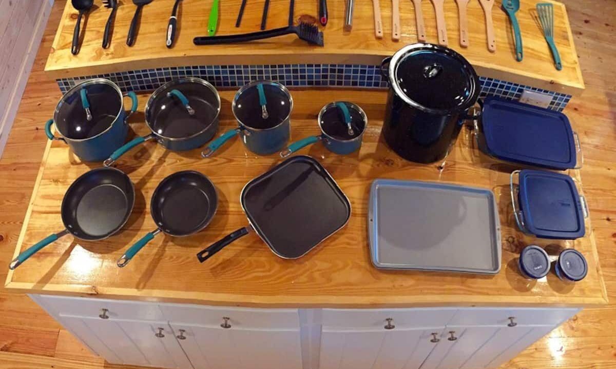 Photo of Kitchen in Gregory Town