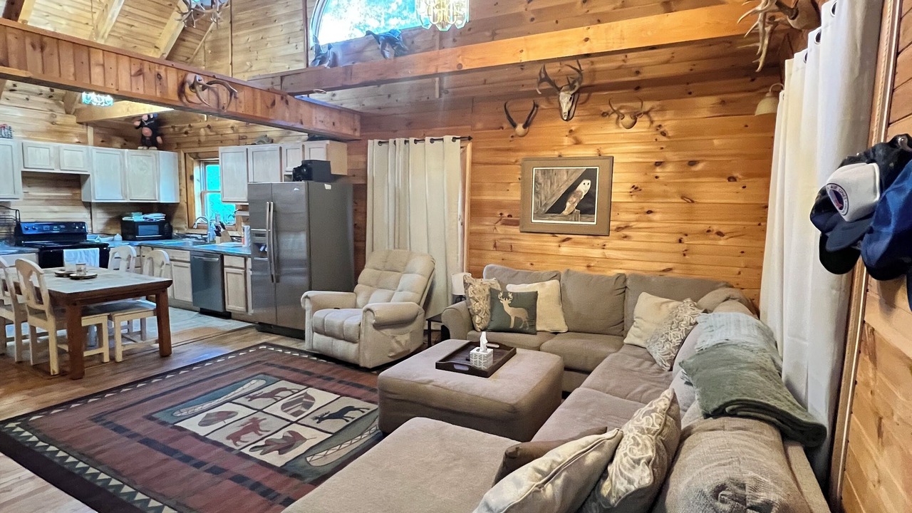 Photo of Livingroom in Moundville