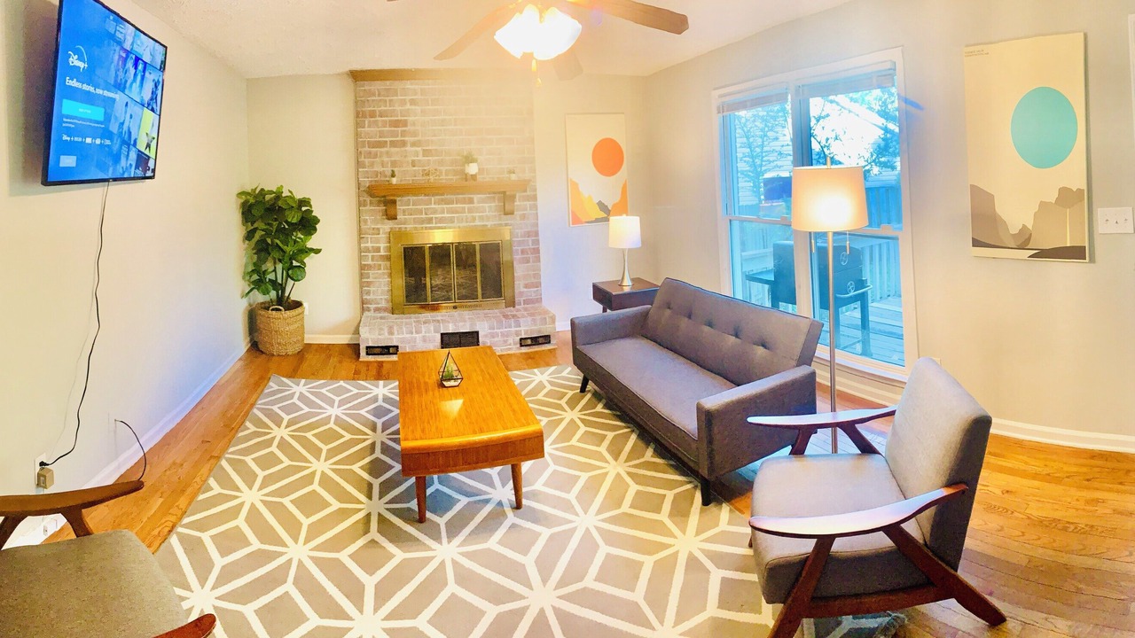 Photo of Livingroom in Terry Sanford