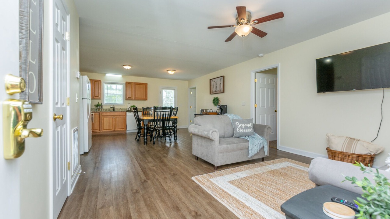 Photo of Livingroom in Thomasville