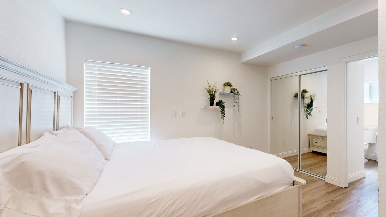 Photo of Bedroom in Santa Ana Heights