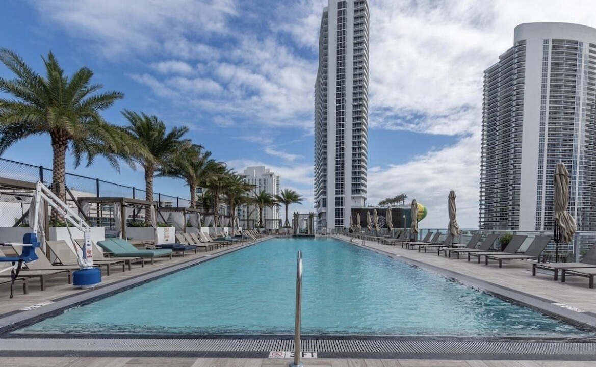 Photo of Outdoor in Hallandale Beach