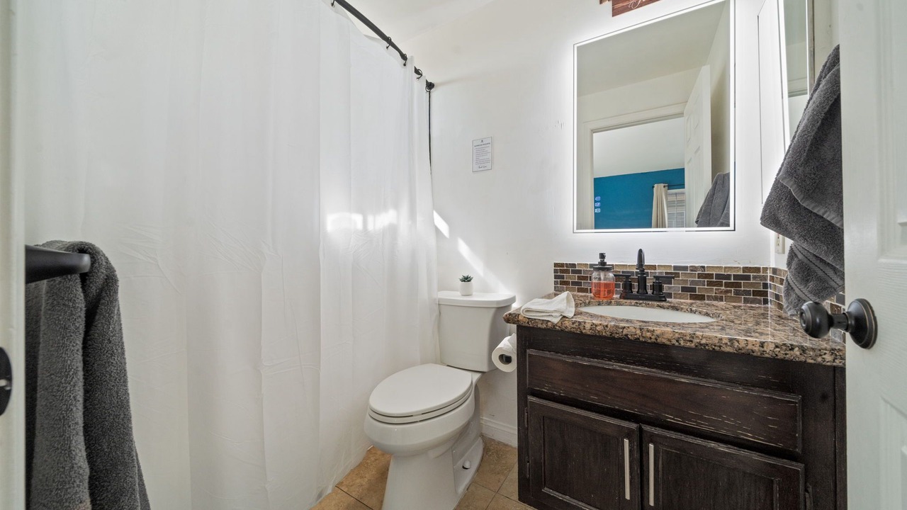 Photo of Bathroom in North Long Beach