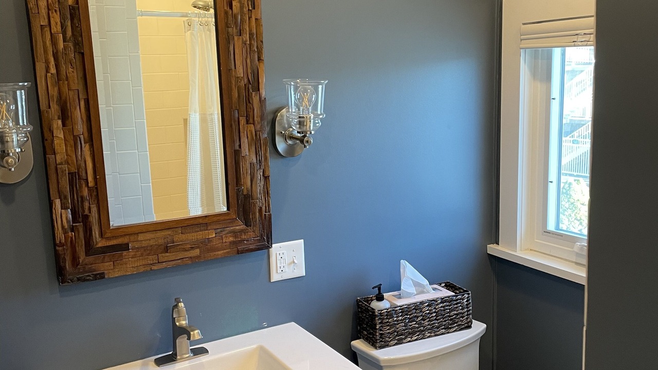 Photo of Bathroom in North End