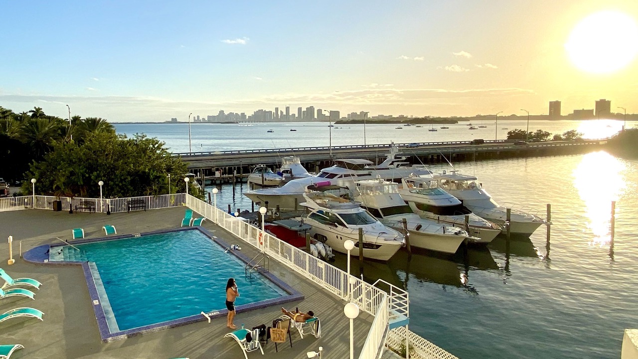 Photo of Outdoor in North Bay Village