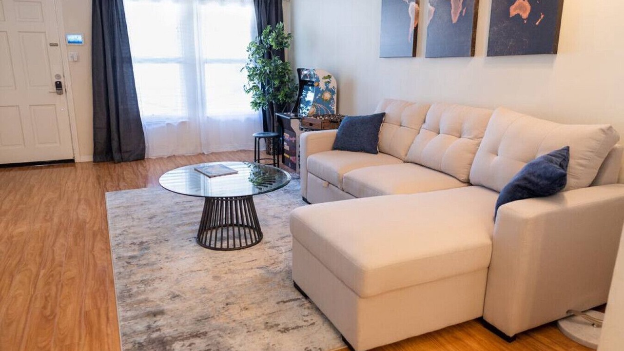 Photo of Bedroom in NoHo Arts District