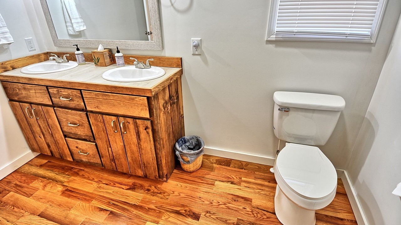 Photo of Bathroom in Todd