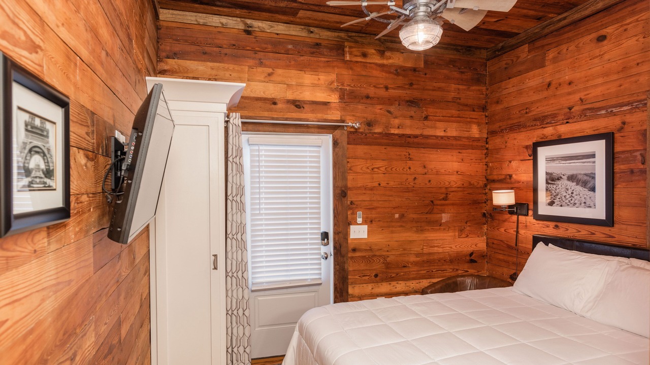 Photo of Bedroom in Starkville
