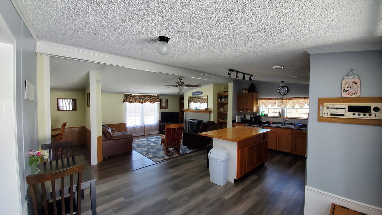 Photo of Livingroom in Dewittville