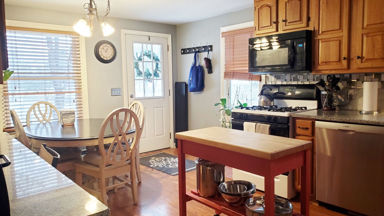 Photo of Kitchen in East Aurora