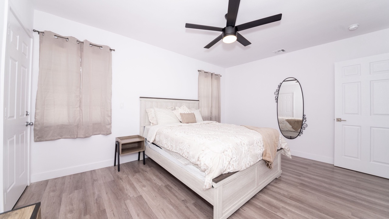 Photo of Bedroom in Van Nuys