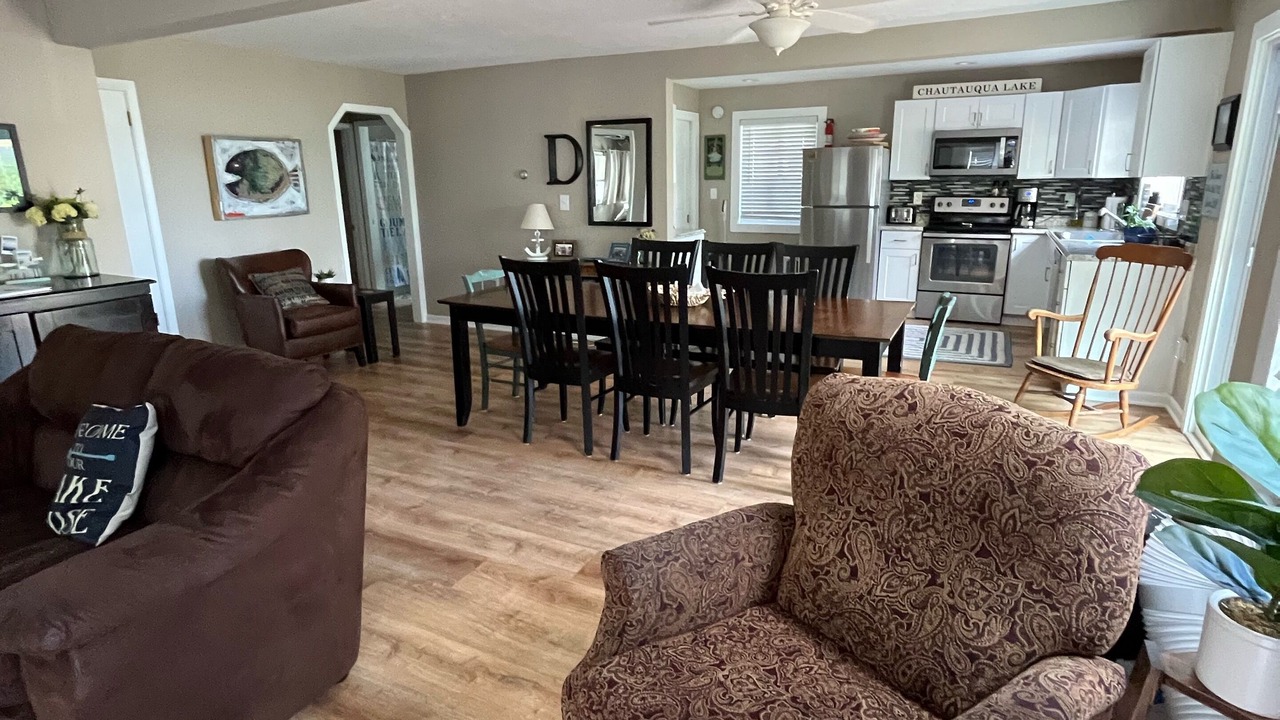 Photo of Livingroom in Ashville
