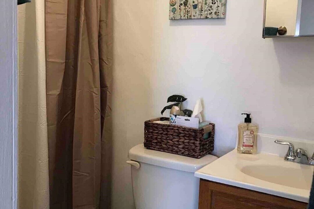 Photo of Bathroom in Newburgh