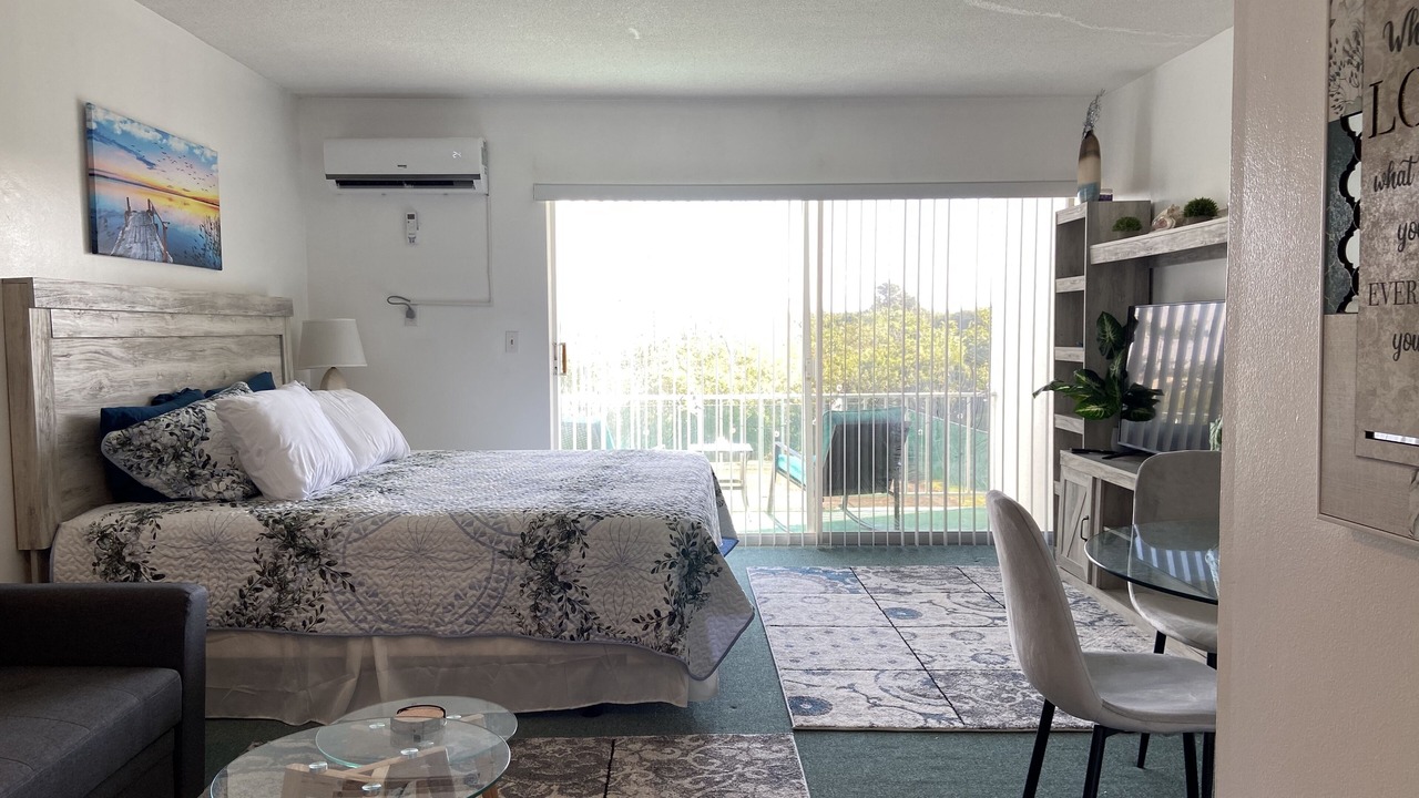 Photo of Bedroom in Downtown