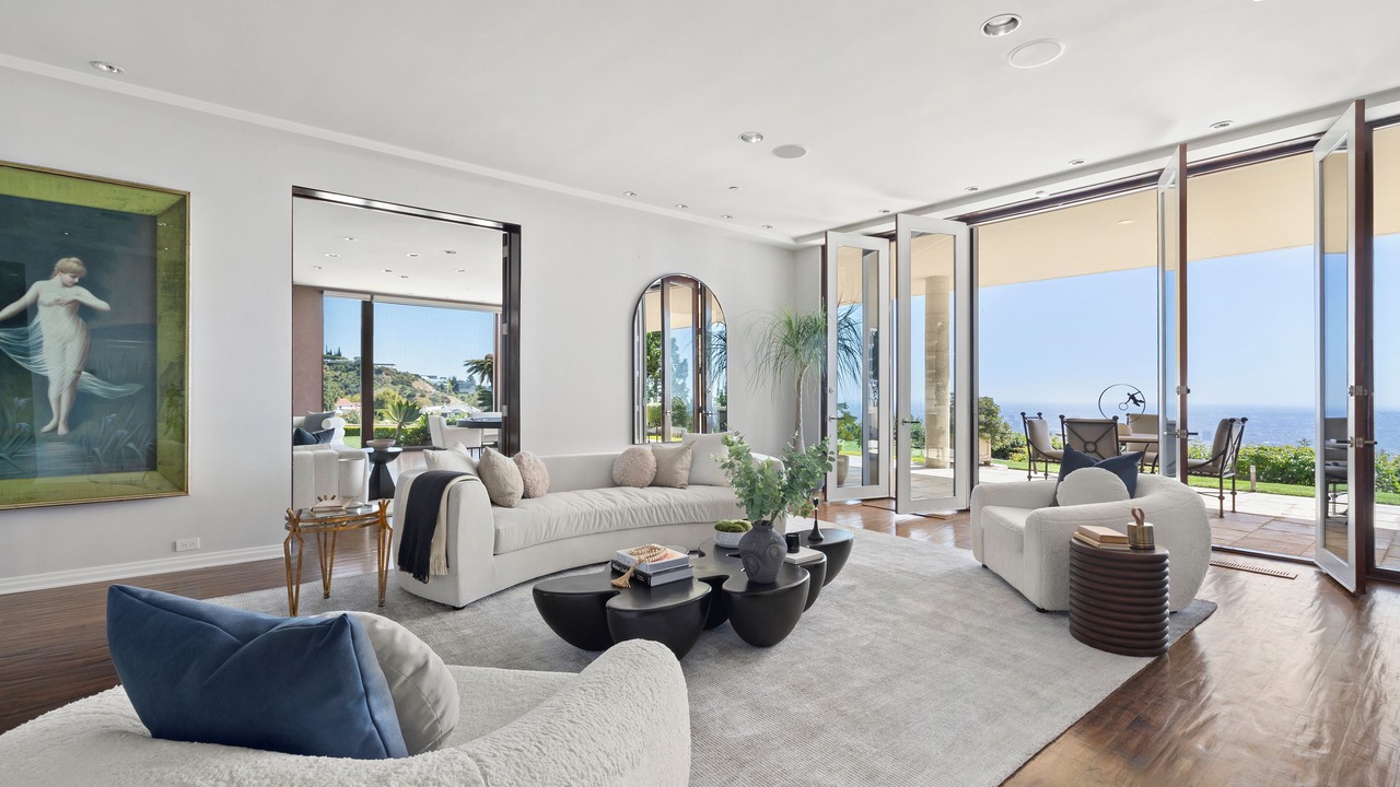 Photo of Livingroom in The Bird Streets