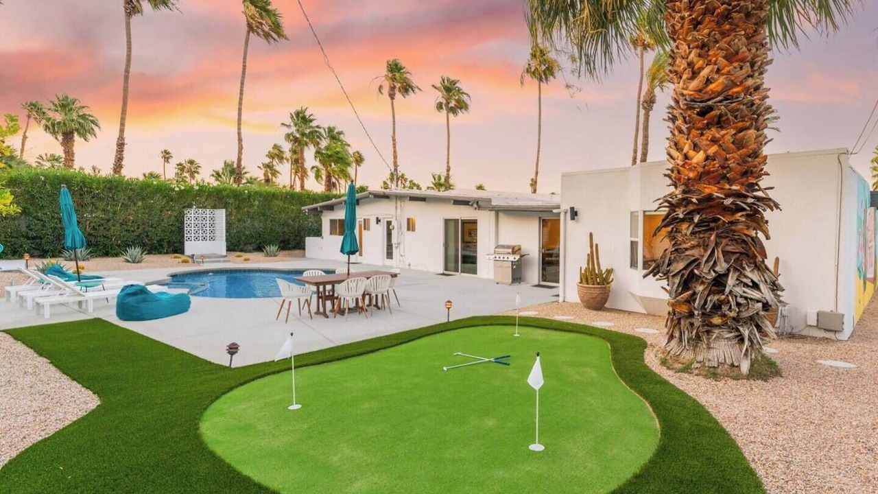 Photo of Outdoor in Racquet Club Estates