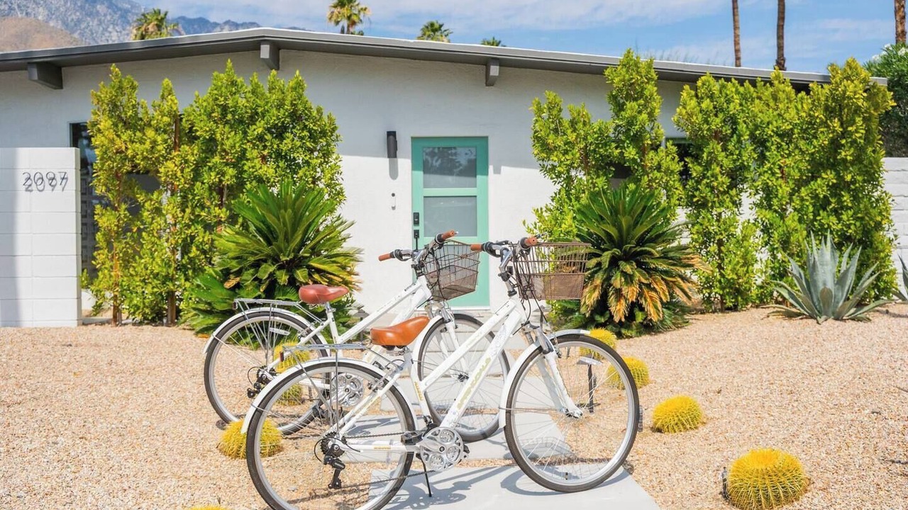 Photo of Outdoor in Racquet Club Estates