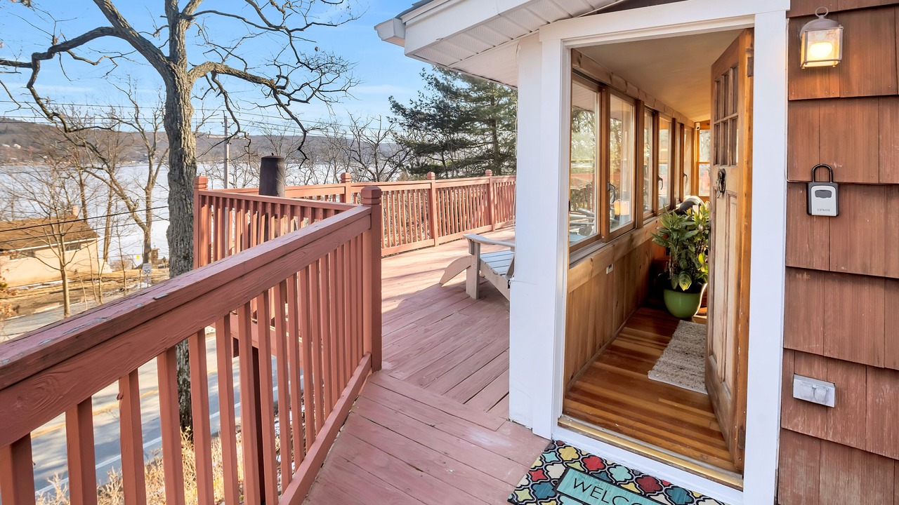 Photo of Patio Balcony in Sterling Forest