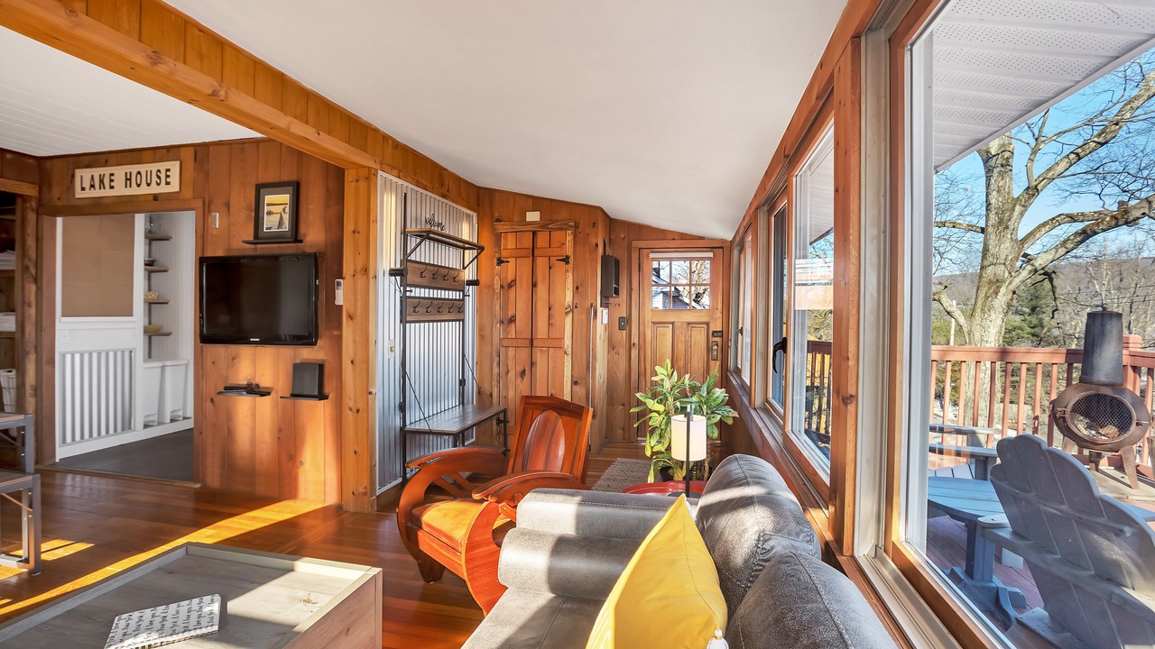 Photo of Livingroom in Sterling Forest