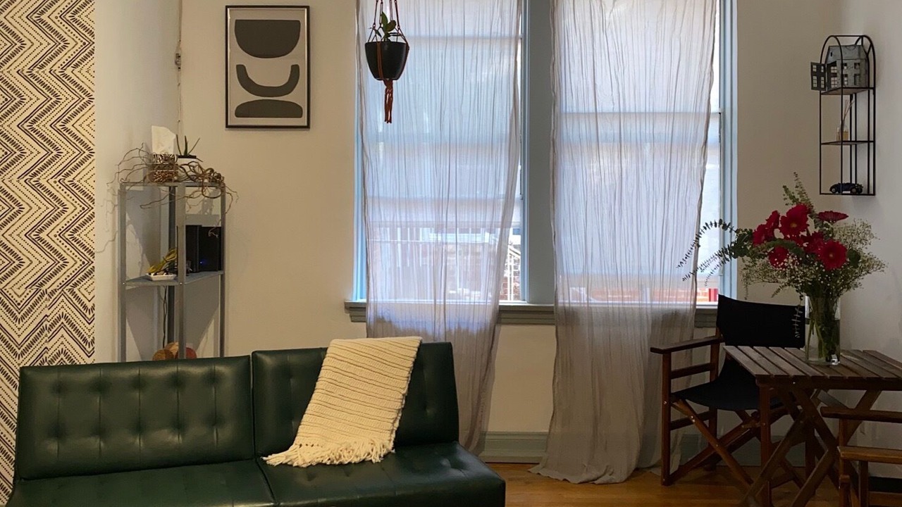 Photo of Bedroom in Mid-Wilshire
