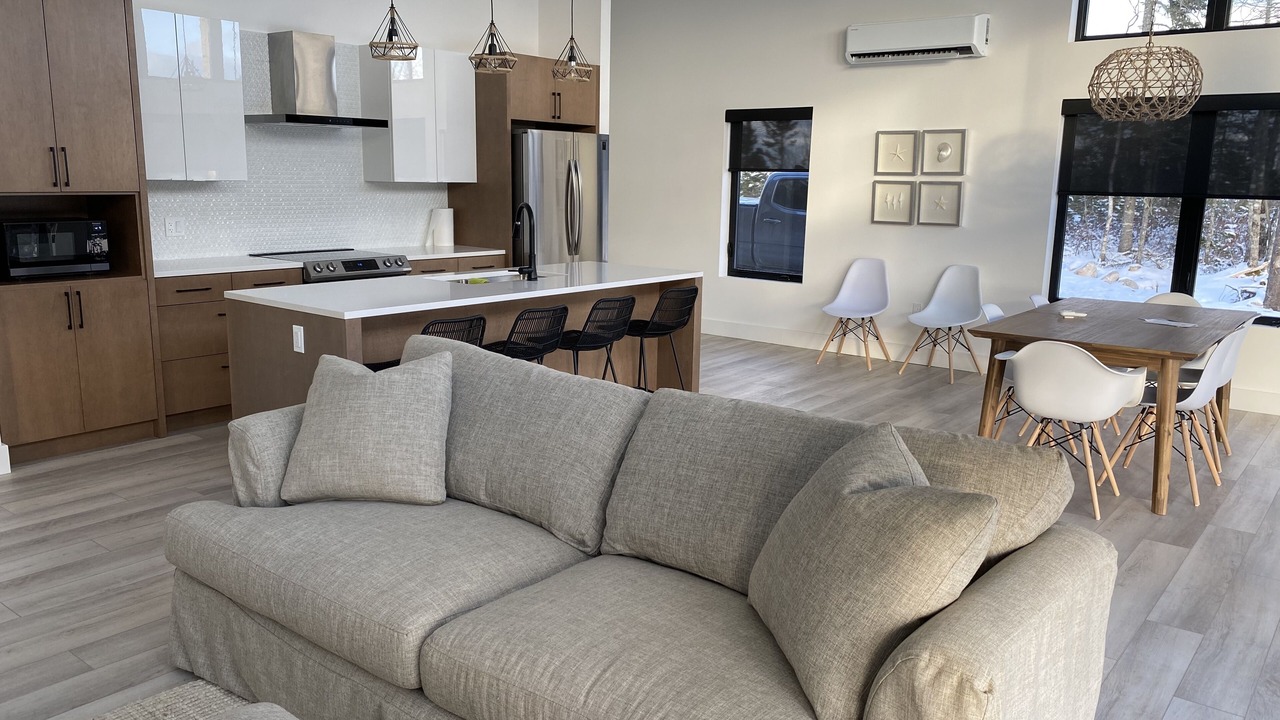 Photo of Livingroom in Northwest Cove