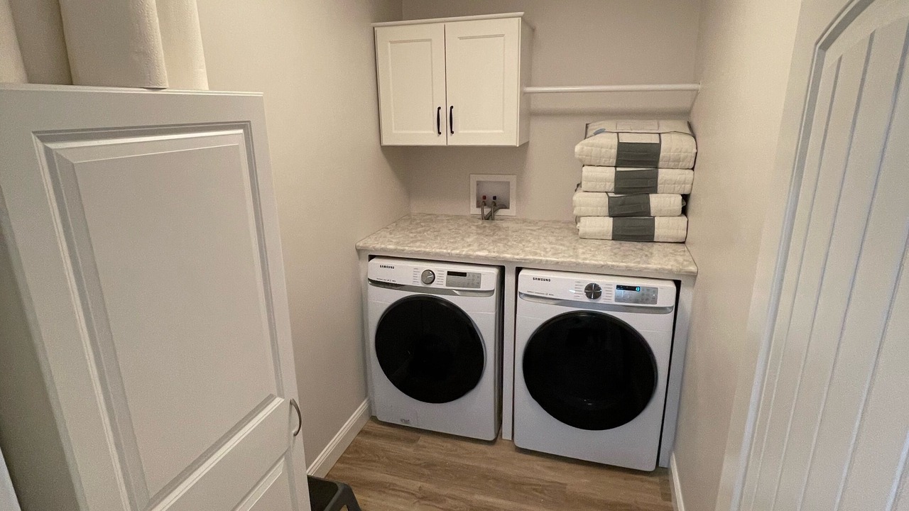 Photo of Bedroom in Lakeville
