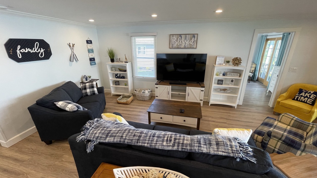 Photo of Bedroom in Lakeville