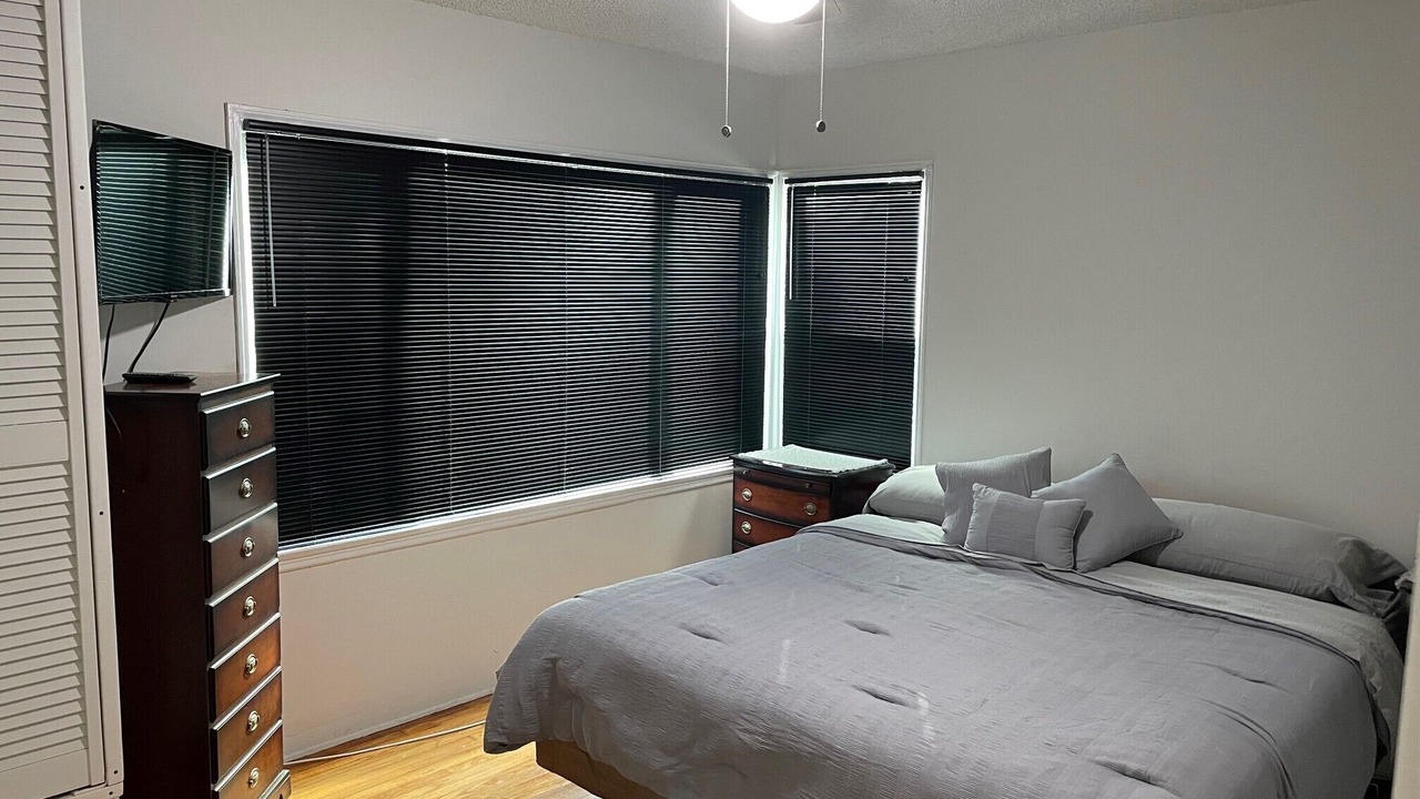 Photo of Bedroom in Hawthorne