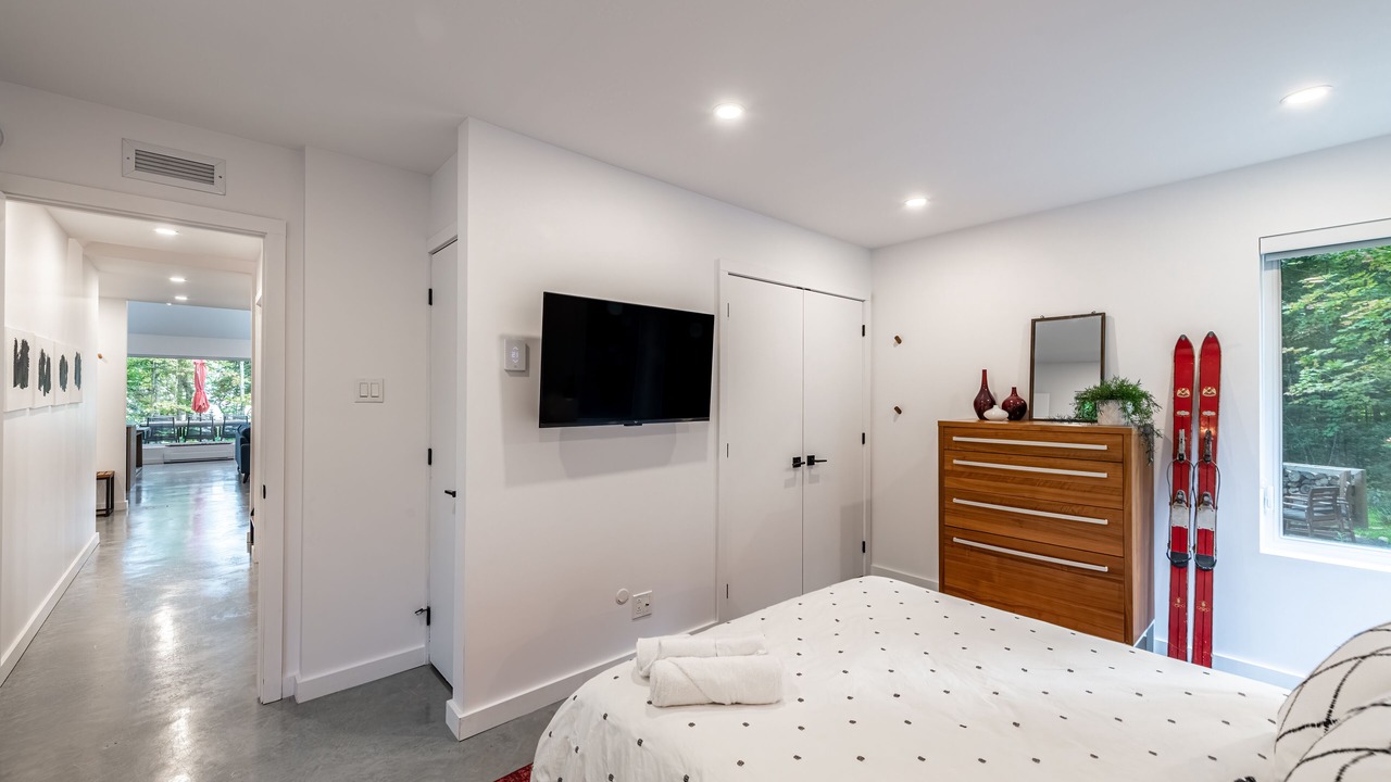 Photo of Bedroom in Petite-Riviere-Saint-Francois