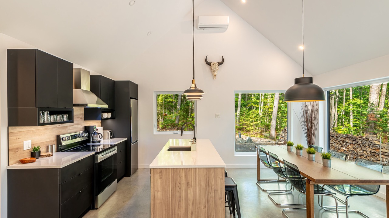 Photo of Kitchen in Petite-Riviere-Saint-Francois