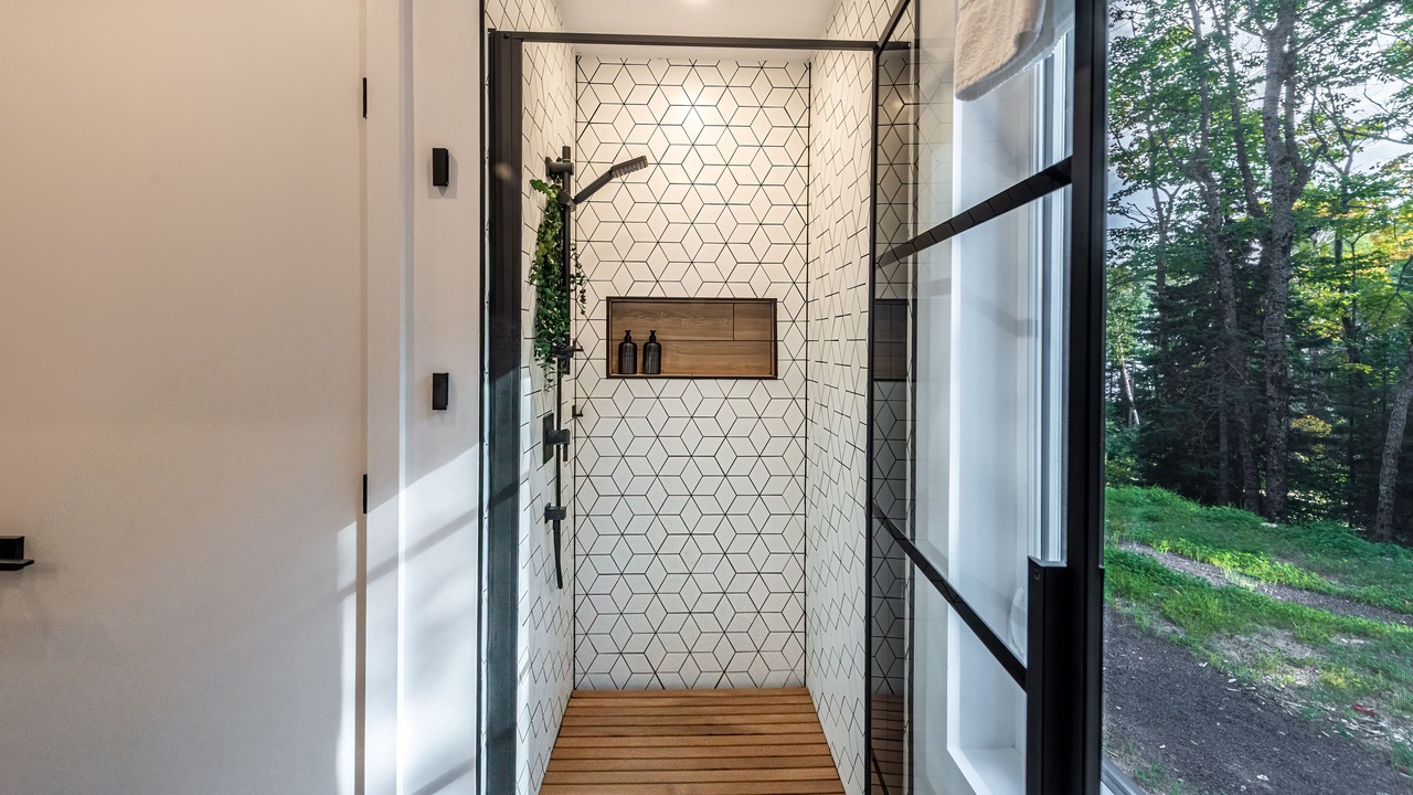 Photo of Bathroom in Petite-Riviere-Saint-Francois