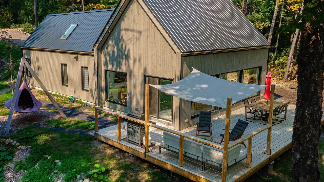 Photo of Patio Balcony in Petite-Riviere-Saint-Francois