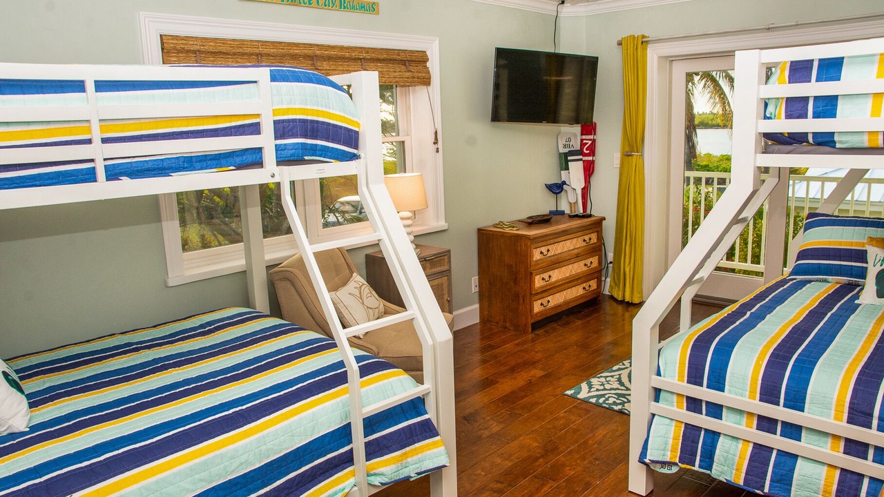 Photo of Bedroom in Treasure Cay