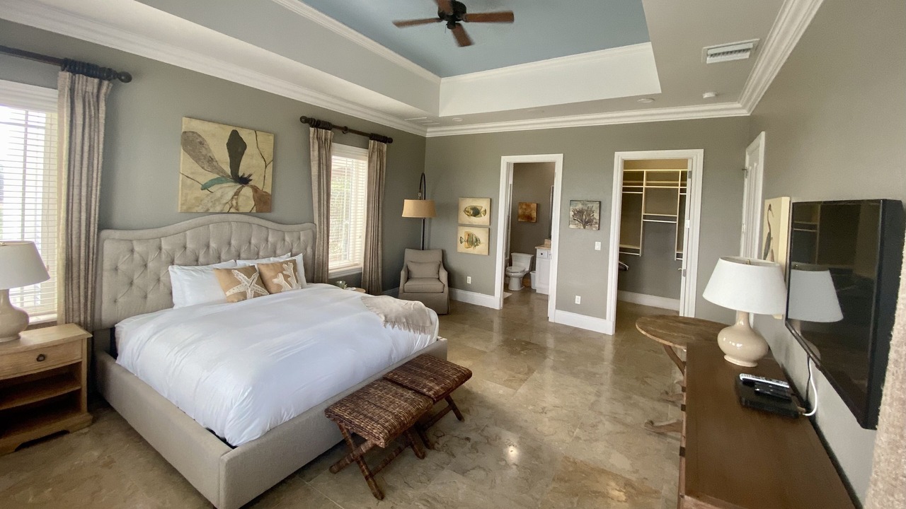 Photo of Bedroom in Rokers Point