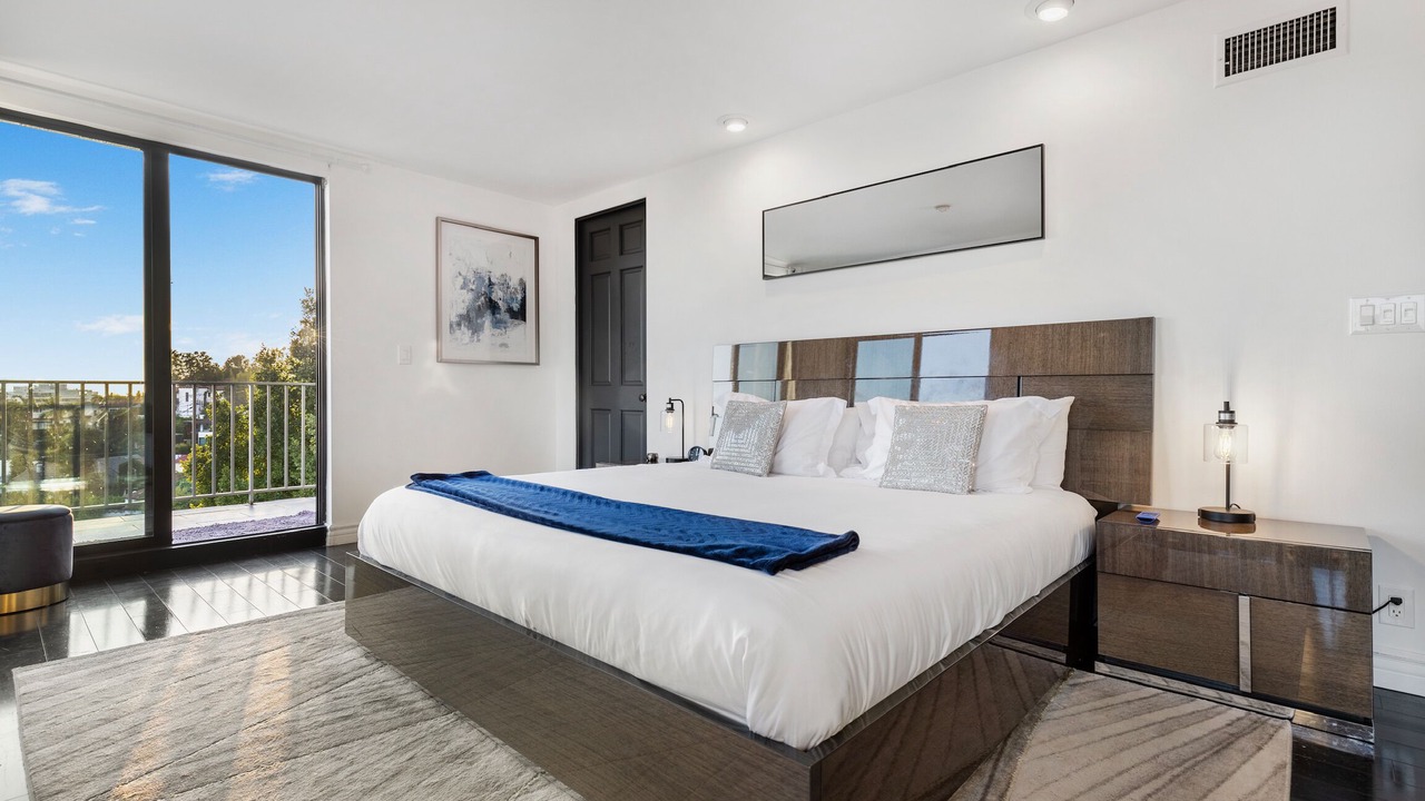 Photo of Bedroom in Hollywood Hills West