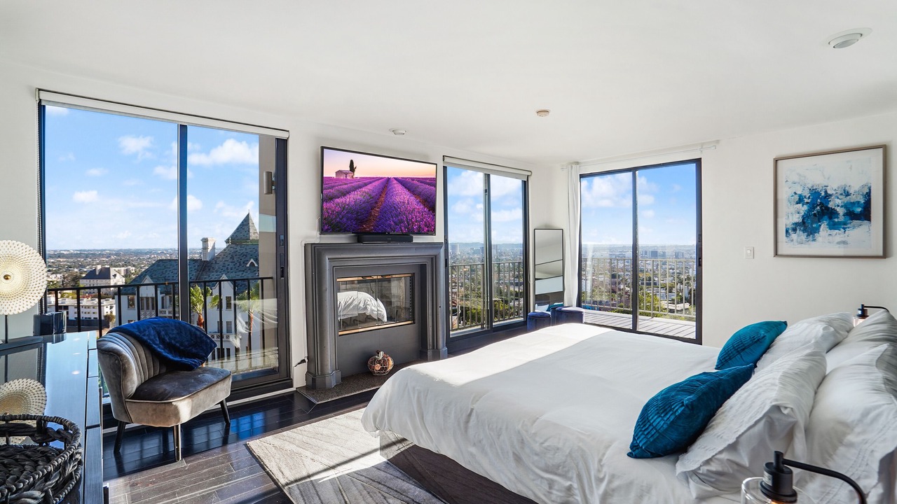 Photo of Bedroom in Hollywood Hills West