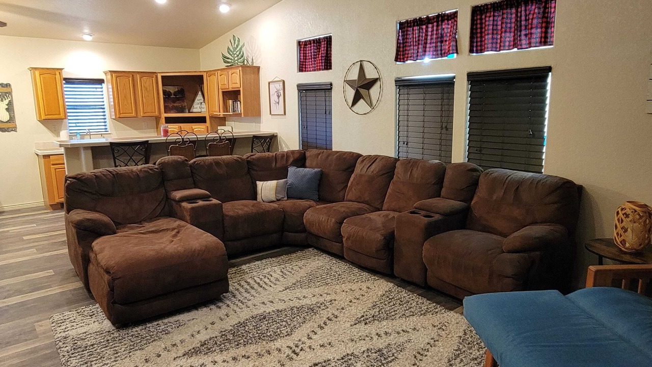 Photo of Livingroom in Parker Strip