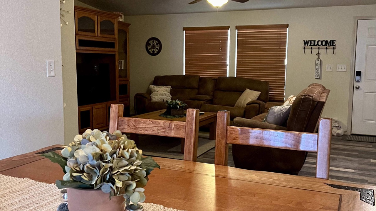 Photo of Livingroom in Parker Strip