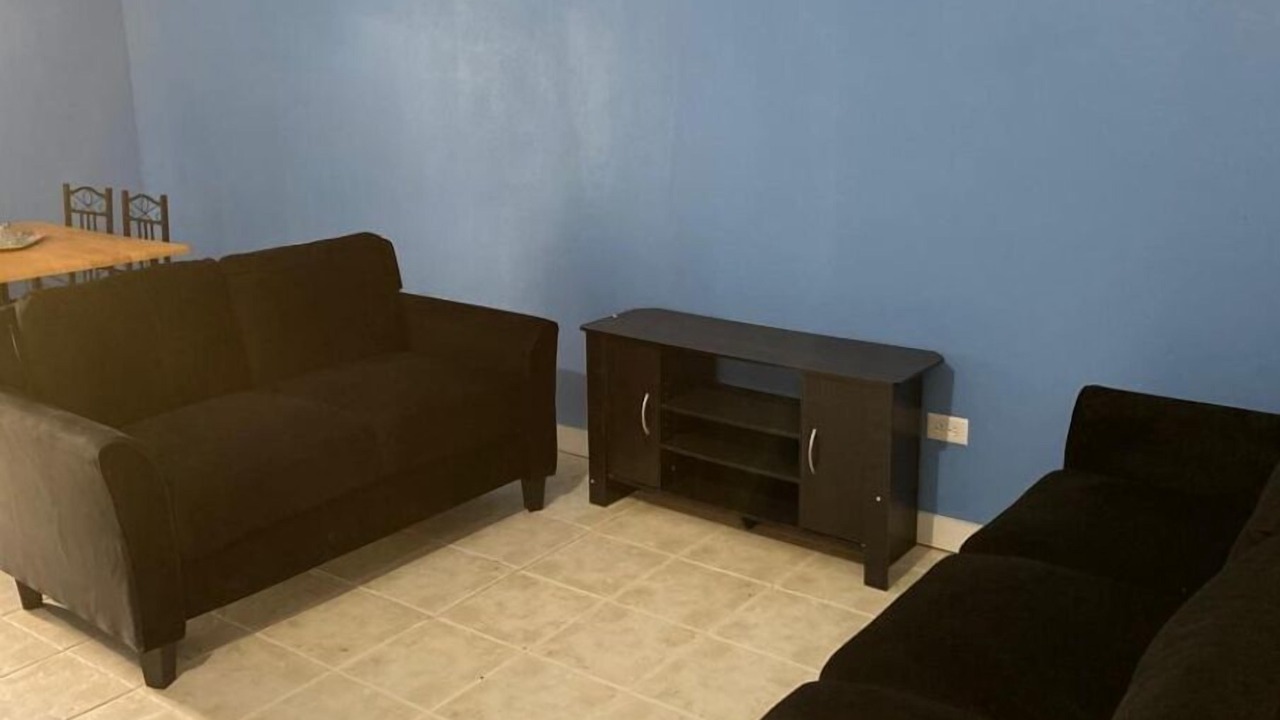 Photo of Livingroom in Farmer's Hill