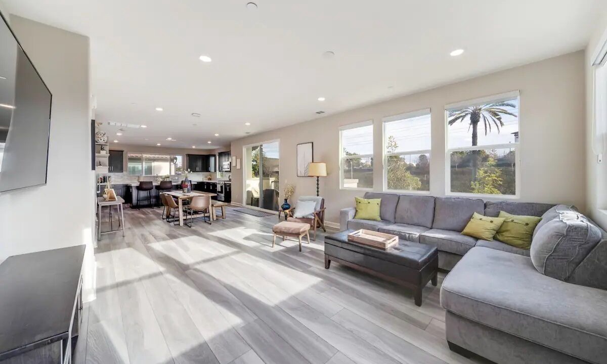 Photo of Livingroom in Ivey Ranch - Rancho Del Oro