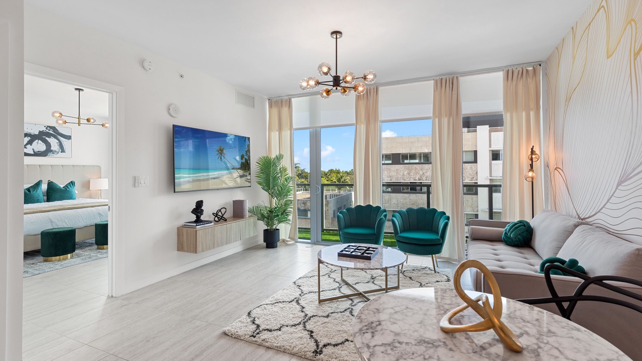 Photo of Livingroom in Northeast Miami