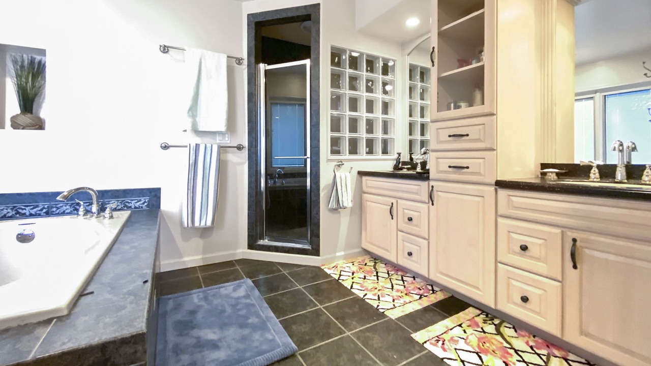 Photo of Bathroom in Town of Owasco