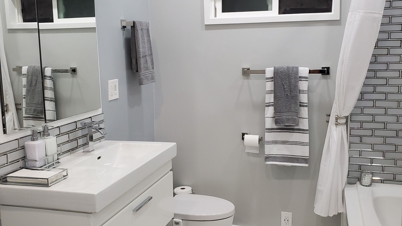 Photo of Bathroom in Los Angeles