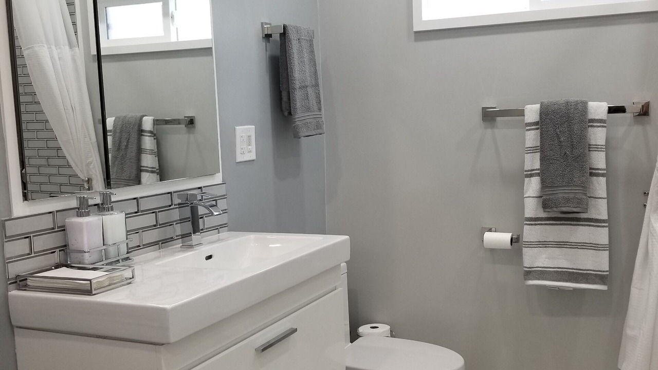 Photo of Bathroom in Los Angeles