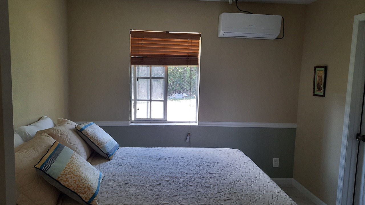 Photo of Bedroom in Lucaya