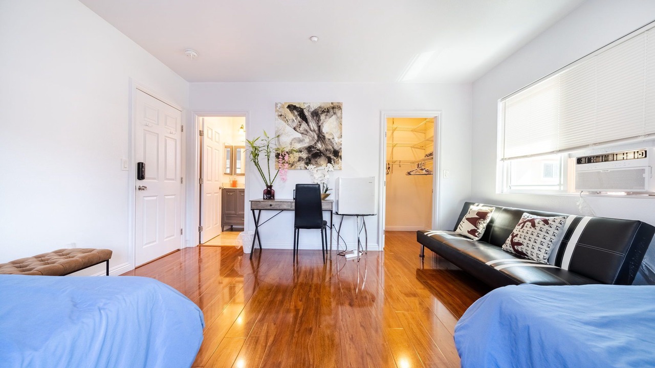 Photo of Bedroom in Monterey Park